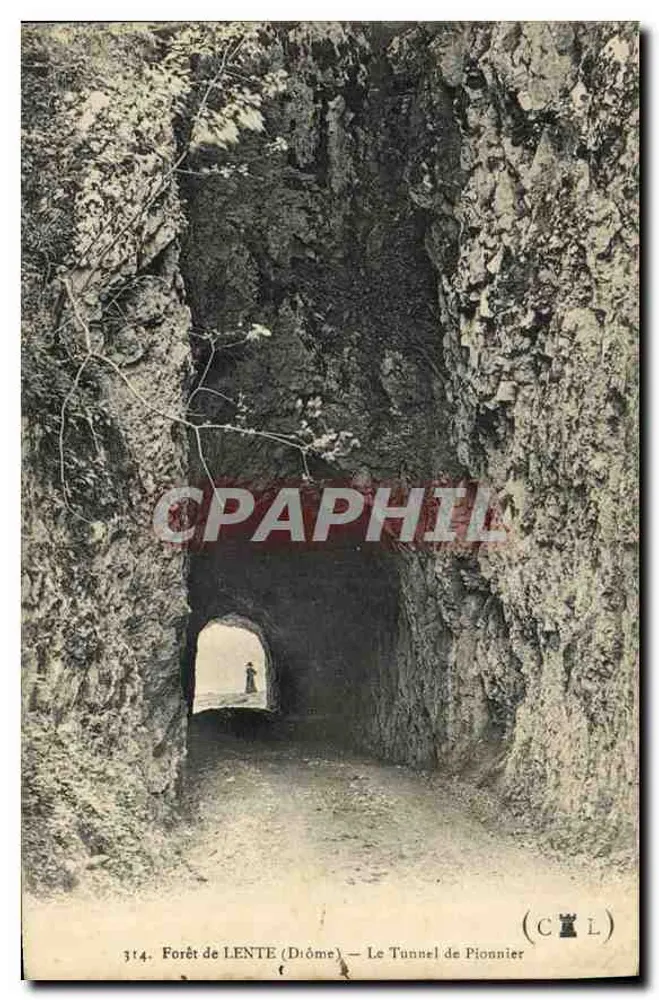 Wald von LENTE (Diôme) — Der Pioniertunnel - Vorderseite