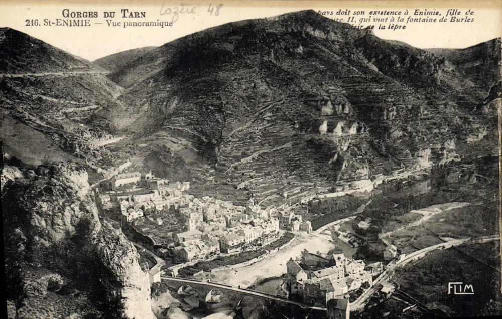 Tarnschlucht — St-Enimie — Panoramablick — FLIM - Vorderseite