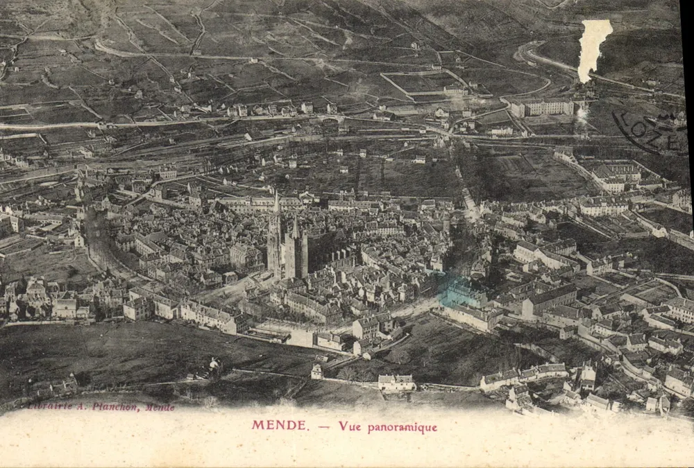 Mende — Vista panorâmica — Livraria A. Planchon, Mende - Frente