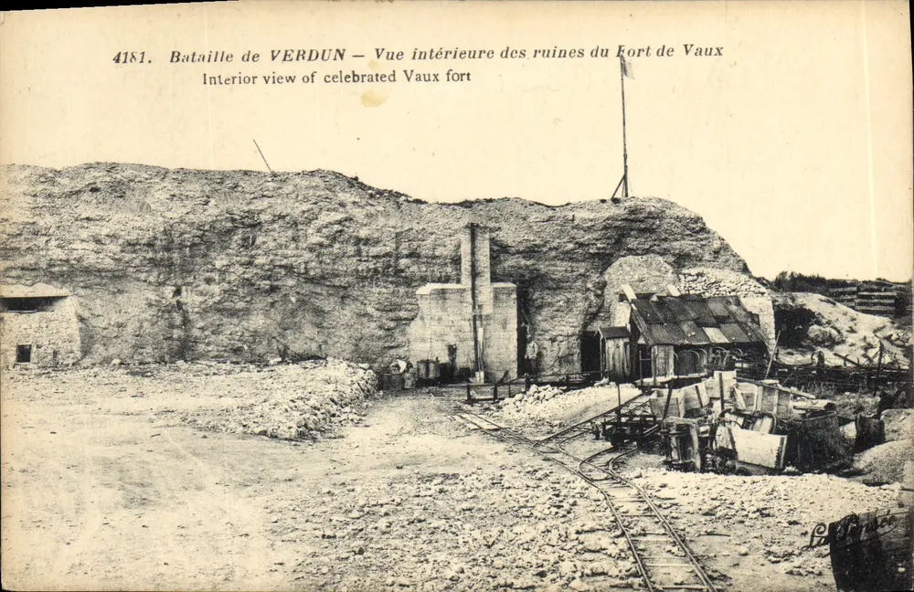 Verdun — Innenansicht der Ruinen des Forts Vaux — Verlag C. B. D. (Nr. 4181) - Vorderseite