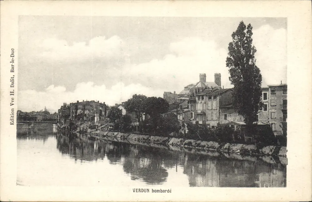Verdun bombardeado — vista sobre a Meuse — Edição H. Dallit, Bar-le-Duc - Frente