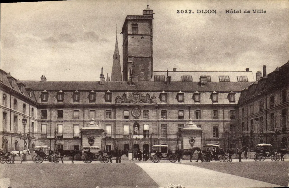 Dijon — Hotel de Ville — Editor C. L. Beaugnon, n° 3037 - Frente