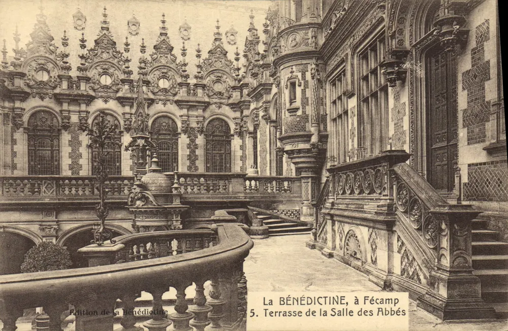 La BÉNÉDICTINE, in Fécamp — Terrasse der Abtei Halle — Ausgabe von La Bénédictine, Nr. 5 - Vorderseite