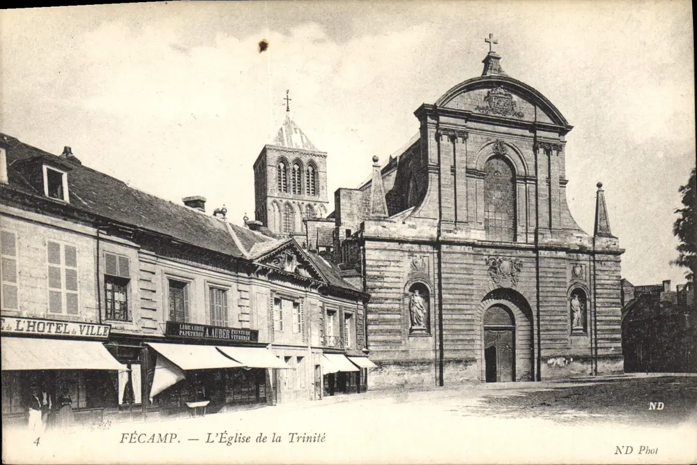 Fécamp — De Kerk van de Heilige Trinitas — ND Pbot - Voorkant