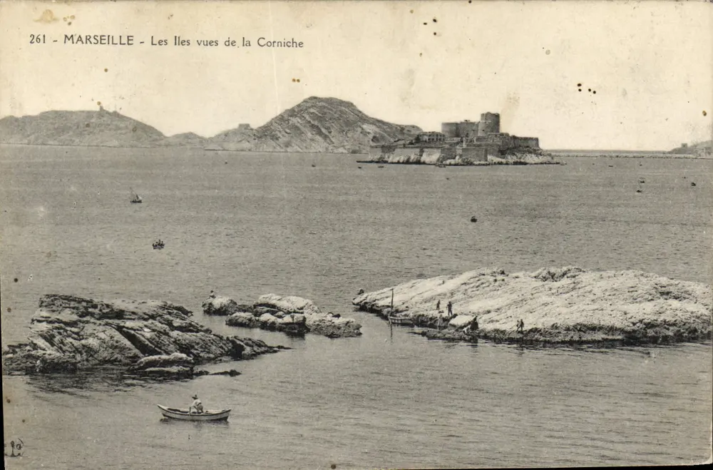 Marselha — As Ilhas vistas da Corniche — Editor desconhecido, n° 261 - Frente