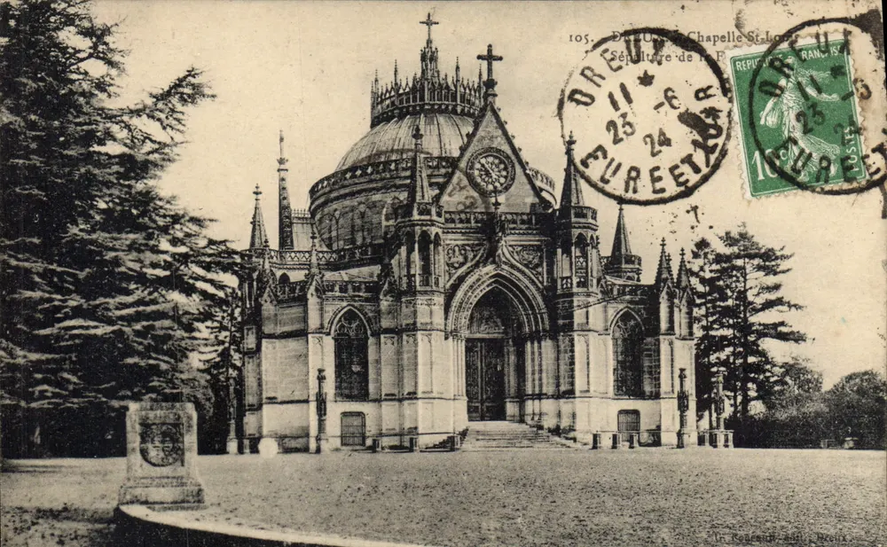 Capela São Luís — Sepultura da Família — Editor: In Koechlin, n°105 - Frente