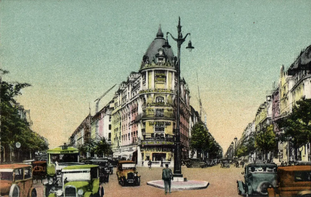 Cafés du Brisé — Avenida da República — Edição La Cigogne, III, Rue Hautmann — Paris - Frente