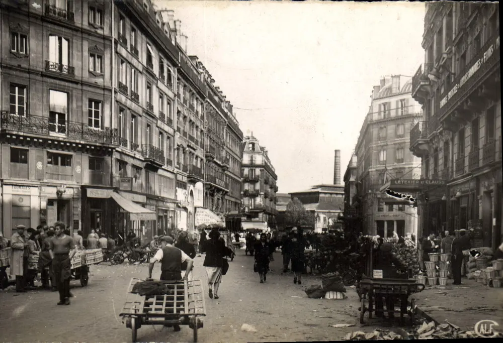 Rue des Halles — Paryż — Wydawca CALF - Awers