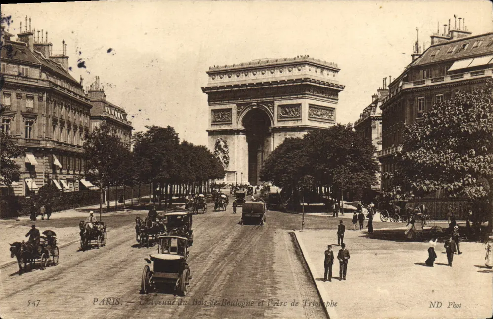 Paris — Die Avenue du Bois de Boulogne und der Arc de Triomphe — ND Phot, n° 547 - Vorderseite