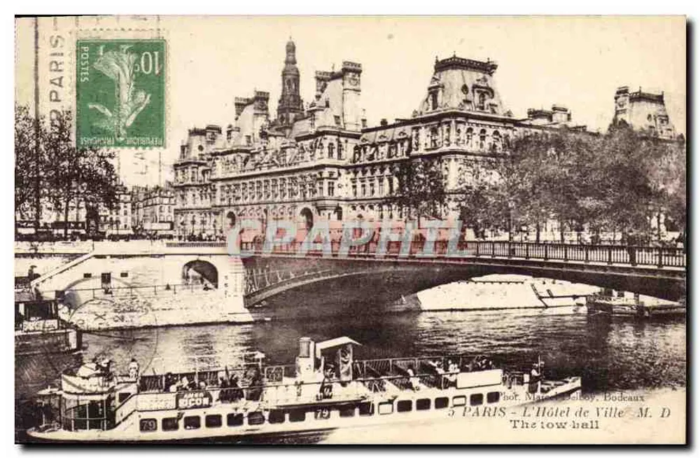Paris - O Hotel de Ville — vista com barco na Seine — editor Bodeaux - Frente