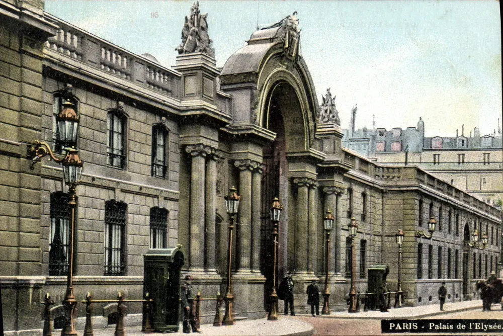 PARIS - Palácio do Eliseu — vista da entrada principal — editor L.V. & Cie, n° 95 - Frente
