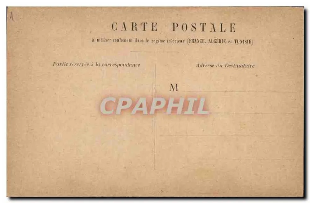 PARIS - Palácio da Legião de Honra — vista arquitetônica com detalhes escultóricos e estátua no telhado - Verso