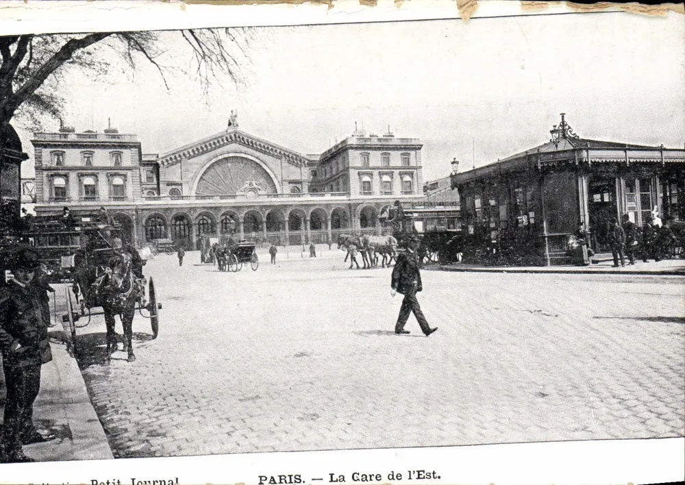 Paris — A Estação de Trem — Edição Petit Journal - Frente