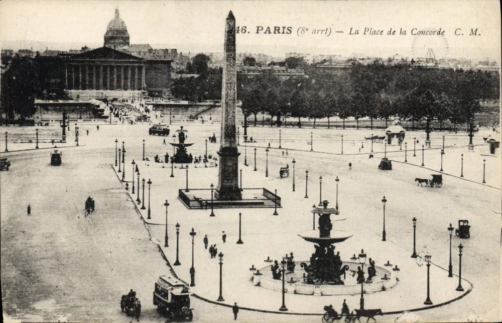 Paris (8º arrondissement) — A Place de la Concorde — C. M. - Frente