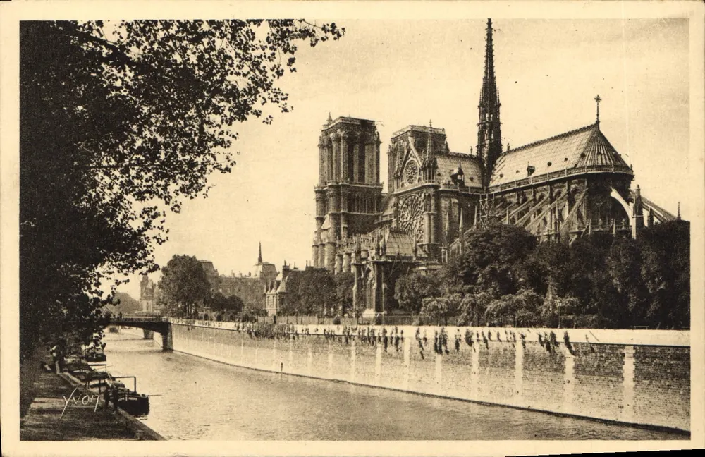 Notre-Dame de Paris — Blick vom Seine — Éditions d'Art YVON, Paris - Vorderseite