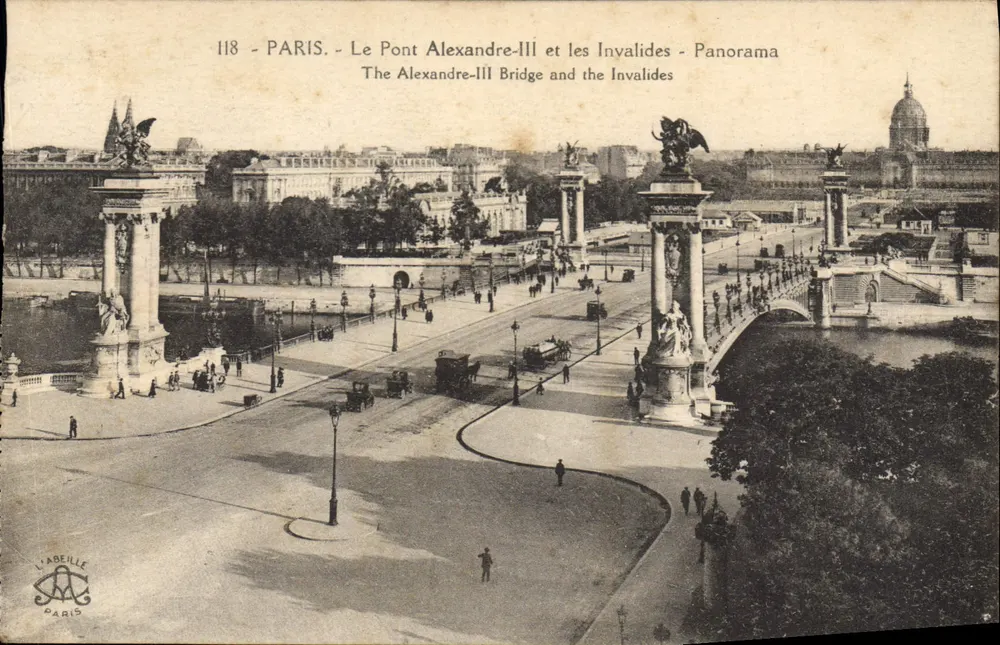 Paris - Die Brücke Alexandre-III und die Invalides - Panorama - L'Abellie Paris - Vorderseite
