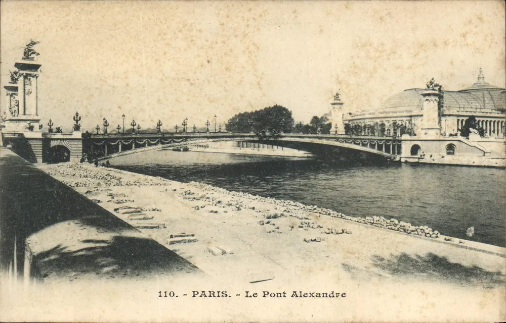 Paris - O Ponte Alexandre — editor desconhecido, n° de série 110 - Frente