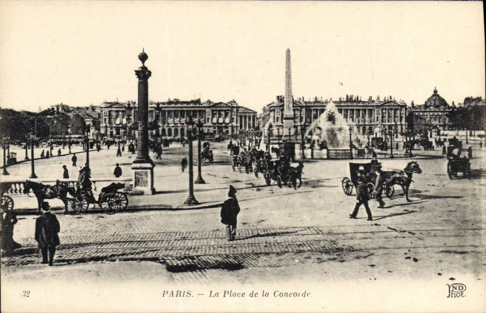 PARIS — A Place de la Concorde — INP. PHOT. NEUROMIN ET CIE, 34, AV. DE BRESTEUIL - Frente