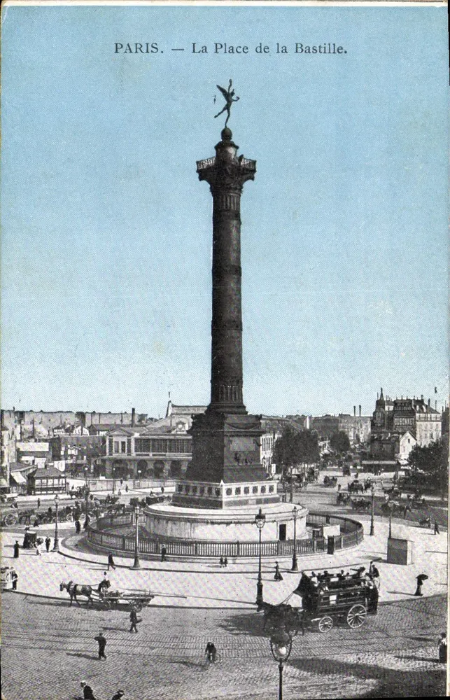 Paris — A Place de la Bastille — Coluna da Bastilha - Frente