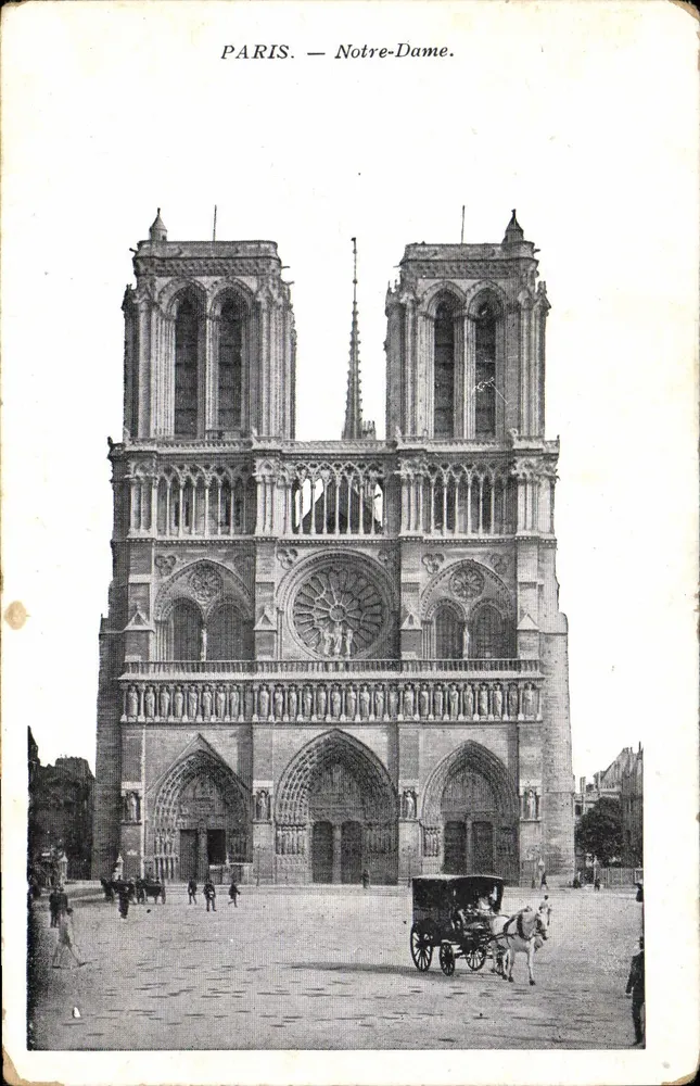 Paris — Catedral de Notre-Dame — Editor não identificado, número de série não visível - Frente