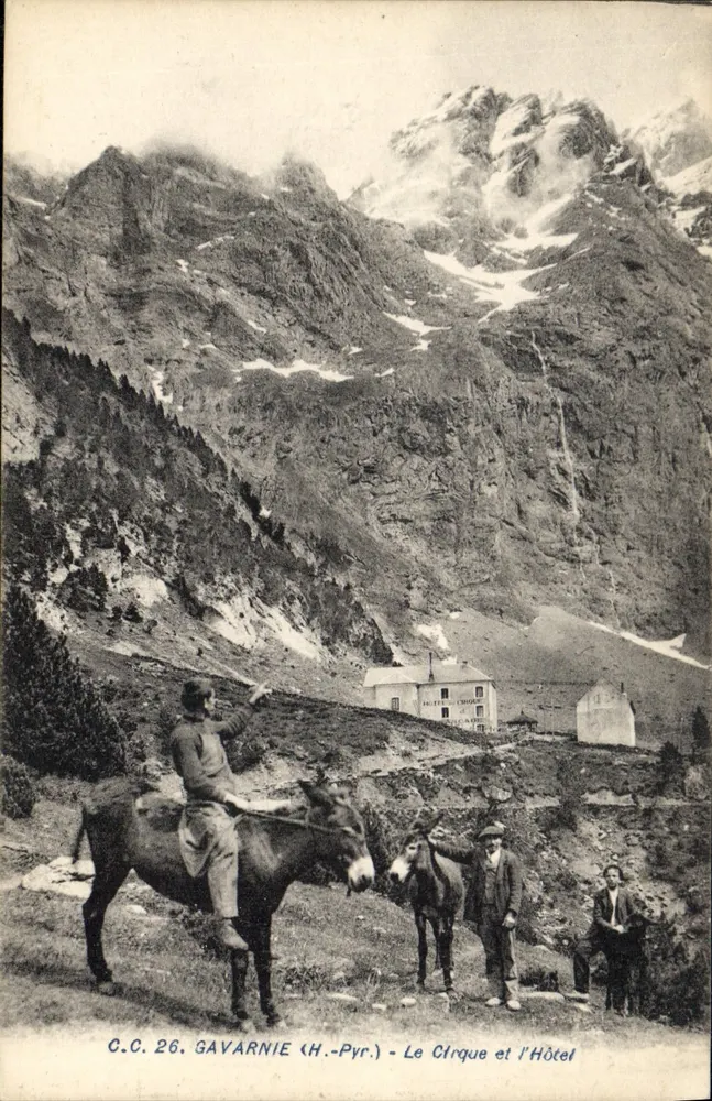 Gavarnie (H.-Pyr.) — Der Cirque und das Hotel — C.C. 26 - Vorderseite