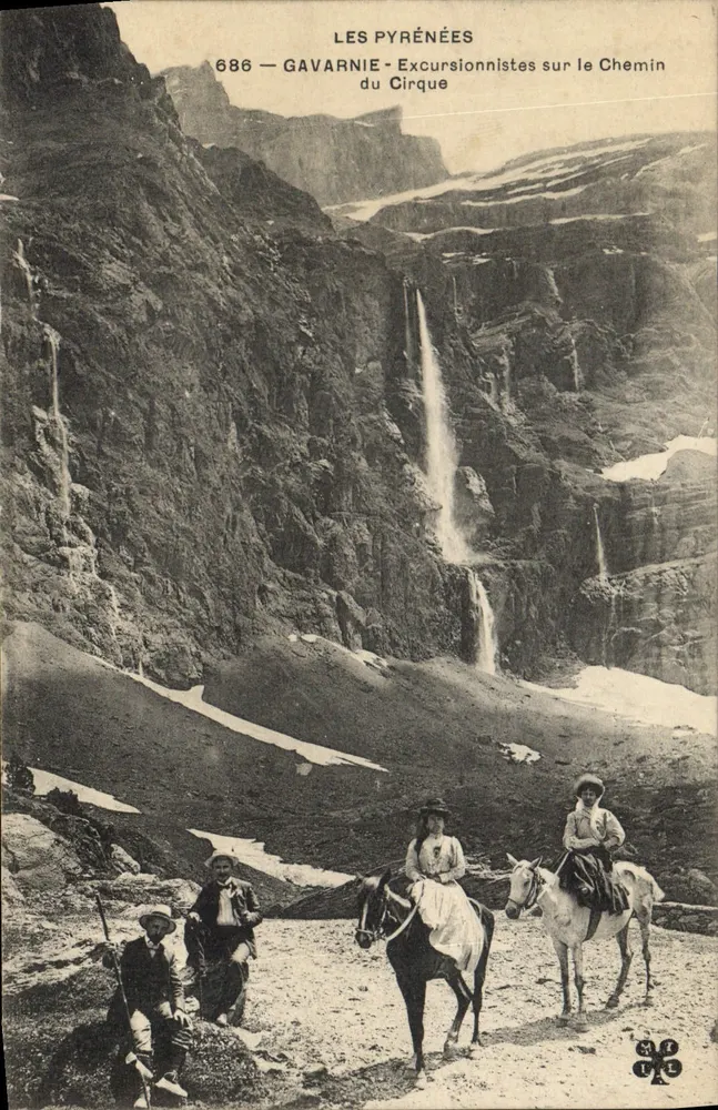 Gavarnie — Wanderer am Weg zum Cirque — Verlag Méte - Vorderseite