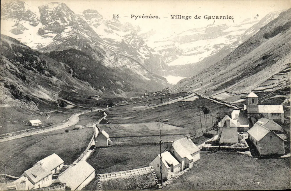 Vila de Gavarnie — Pirineus — Viron, fot. edit. Lourdes - Frente