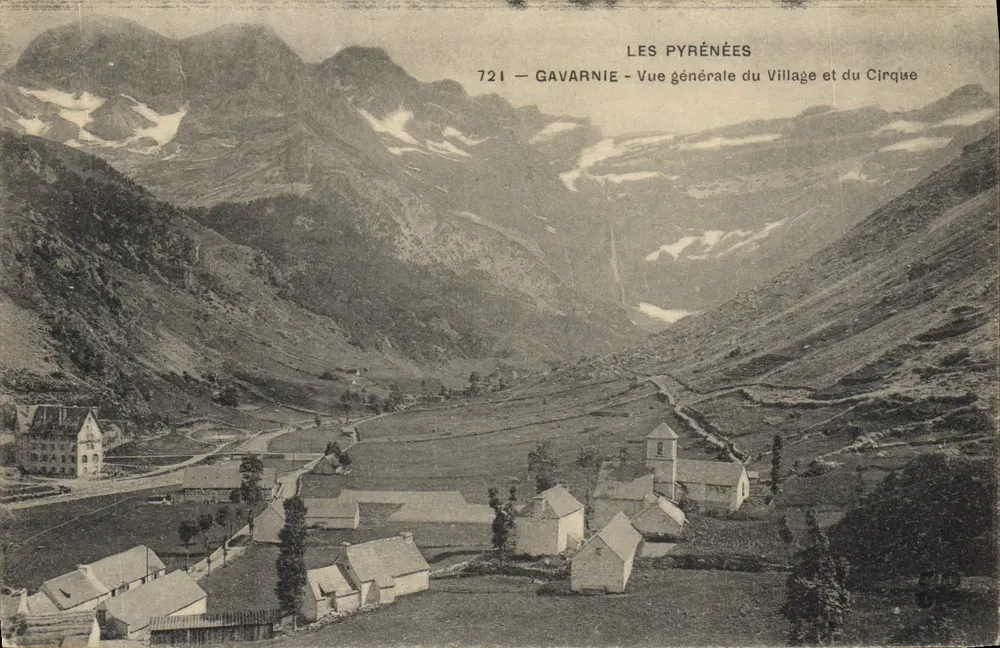 Gavarnie — Allgemeine Ansicht des Dorfes und des Cirques — Les Pyrénées, n°721 - Vorderseite