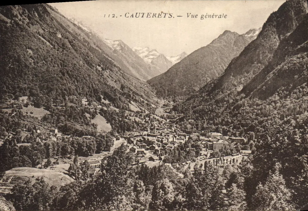 Cauterets — Vista geral — Edição Photo Quinault, Lourdes, n°112 - Frente