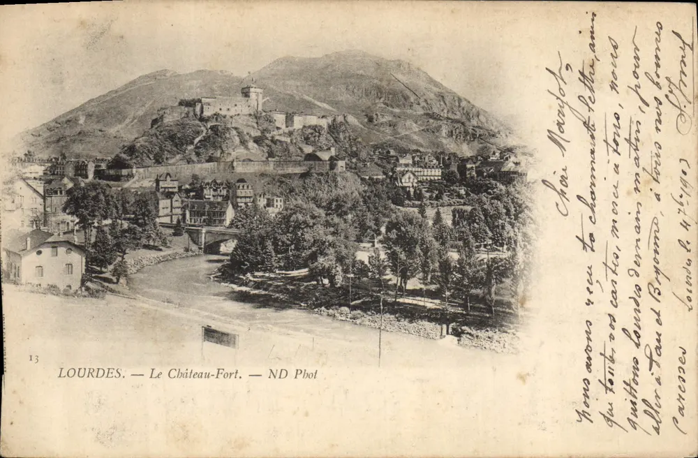 Lourdes — O Castelo-Forte — ND Phot - Frente