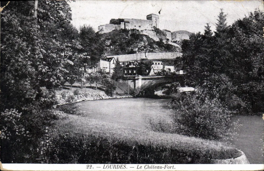 Lourdes — Le Château-Fort — éditeur imprimeur non identifié, n° 22 - Frente