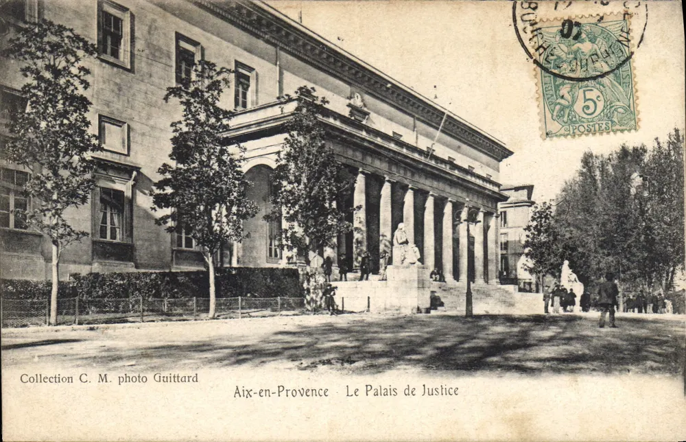 Aix-en-Provence — O Palácio de Justiça — foto Guittard - Frente