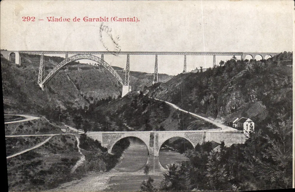 Viaduto de Garabit (Cantal) — vista panorâmica — série 292 - Frente