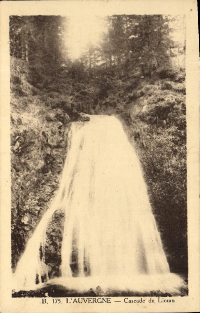 A Auvergne — Cascata do Lioran — B. 175 - Frente