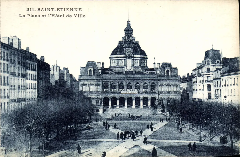 Saint-Étienne — Der Platz und das Rathaus — Verlag J.T. - Vorderseite