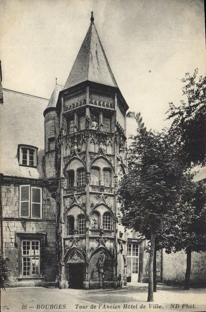Bourges — Turm des ehemaligen Rathauses — ND Phot. - Vorderseite