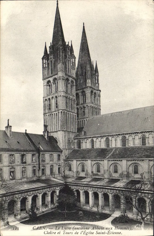 Caen — Das Gymnasium (ehemalige Abtei der Männer), Cloister und Kirchtürme von Saint-Étienne — Verlag De Phot, Nr. 121 - Vorderseite