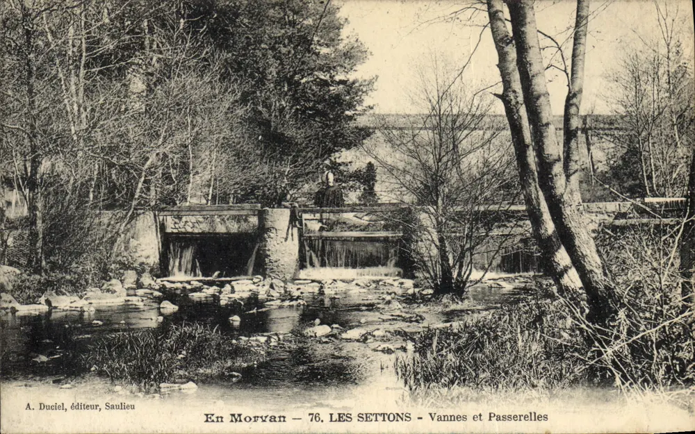 W Morvanie — 76, LES SETTONS — Wanny i mostki — A. Duciel, wydawca, Saulieu - Awers