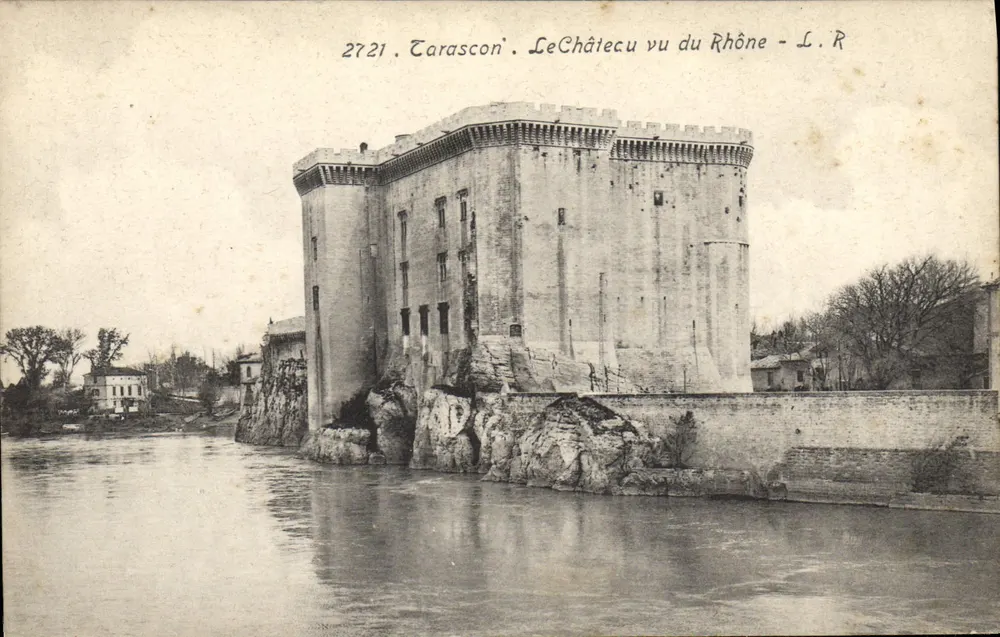 Tarascon - O Castelo visto do Rio Rhône — L. R. n° 2721 - Frente