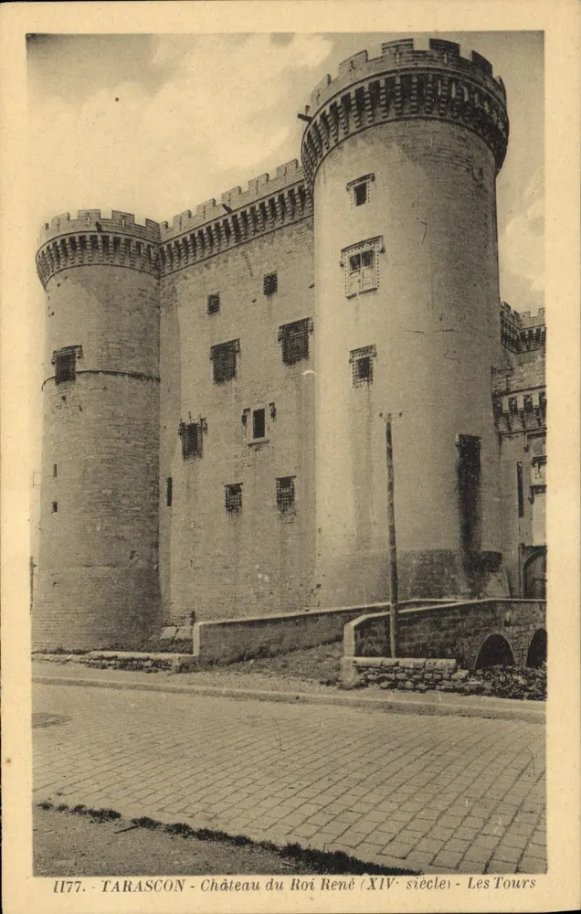 Tarascon - Schloss des Königs René (14. Jahrhundert) - Die Türme - Vorderseite