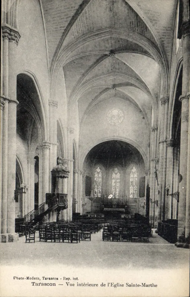 Tarascon — Innere Ansicht der Kirche Sainte-Marthe — Photo-Modern, Tarascon - Int. Ed. - Vorderseite