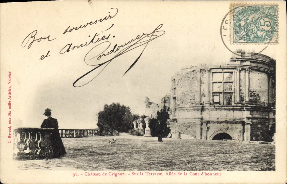 Château de Grignan — Auf der Terrasse, Avenue der Ehrenhof — L. Revoul, aux Dix mille Articles, Valréas - Vorderseite