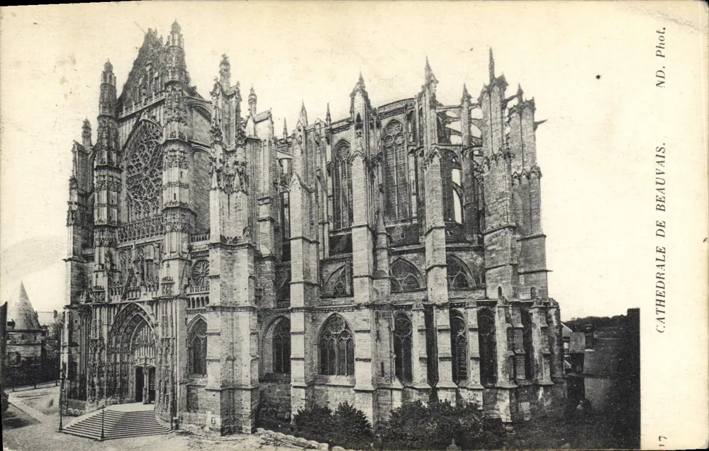 Catedral de Beauvais — vista da fachada — ND. Fot. ND. Fot. — n° 17 - Frente