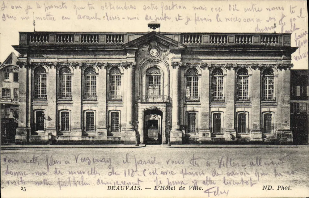 Beauvais — O Hotel de Ville — ND. Fot. n°23 - Frente