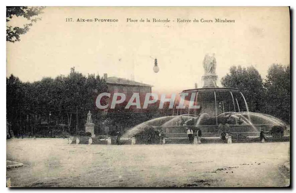 Aix-en-Provence — Place de la Rotonde — Eingang zum Cours Mirabeau - Vorderseite