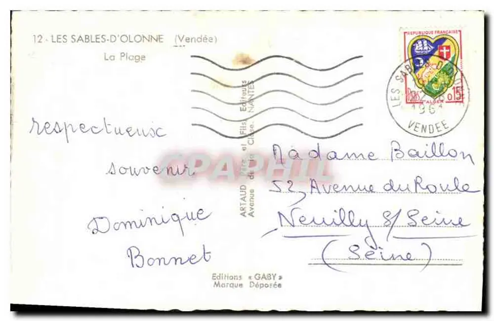 Les Sables-d'Olonne — praia animada — Edições Gaby - Verso