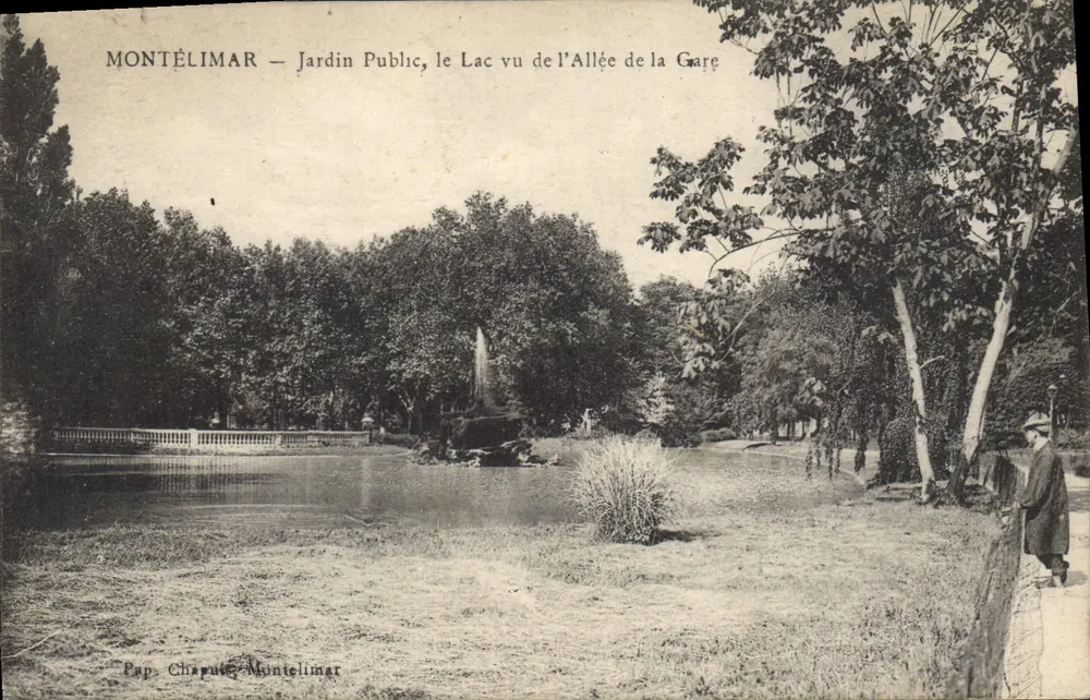 Montélimar — Öffentlicher Garten, Blick auf den See von der Bahnstationstraße — Pap. Charpue-Montelimar - Vorderseite