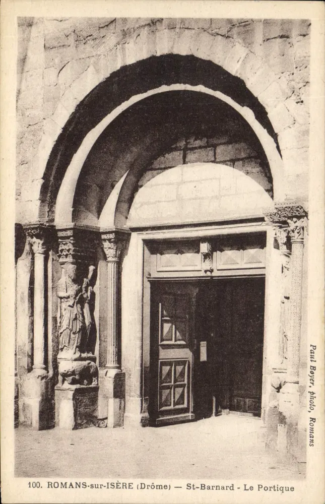 ROMANS-sur-ISÈRE (Drôme) — St-Barnard - Le Portique — Paul Boyer, photo, Romans - Vorderseite