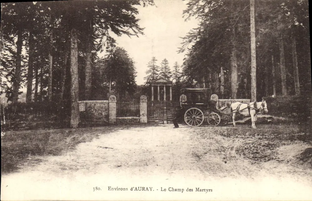 Environs de AURAY - A Campo dos Mártires — editor Laurent Sébastians, n° 380 - Frente