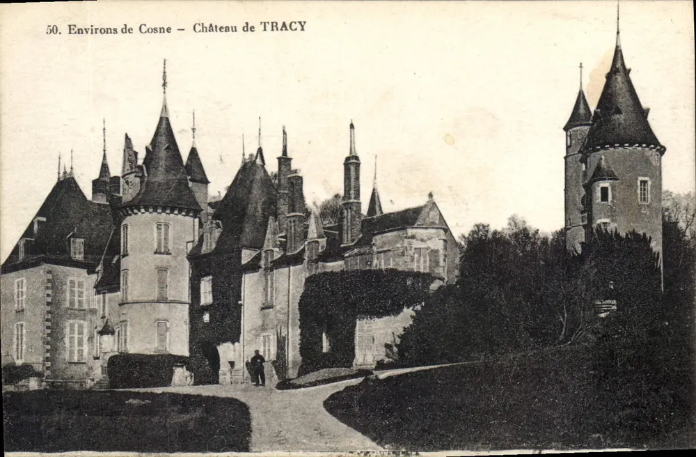 Arredores de Cosne — Castelo de TRACY — Editor M.T. imp. Limoges, n°50 - Frente